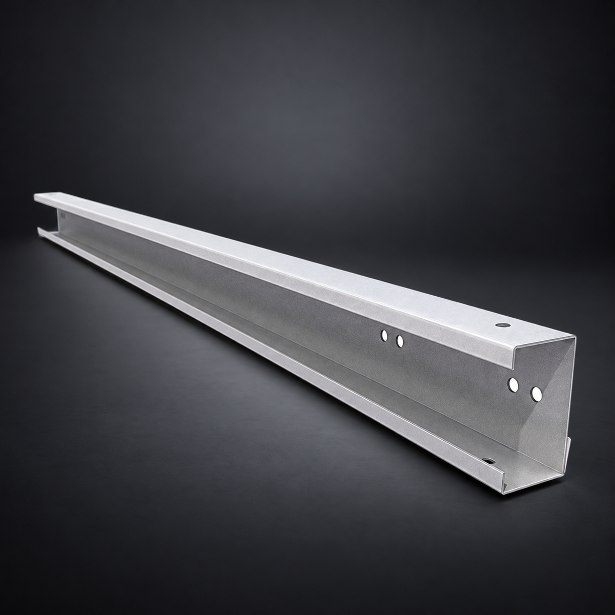 Solarport GM Pile 120x70x3 2000L on a dark studio background